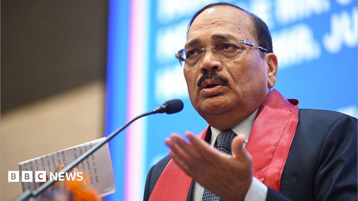 Indian law students reject Chief Justice's attendance at graduation ceremonies