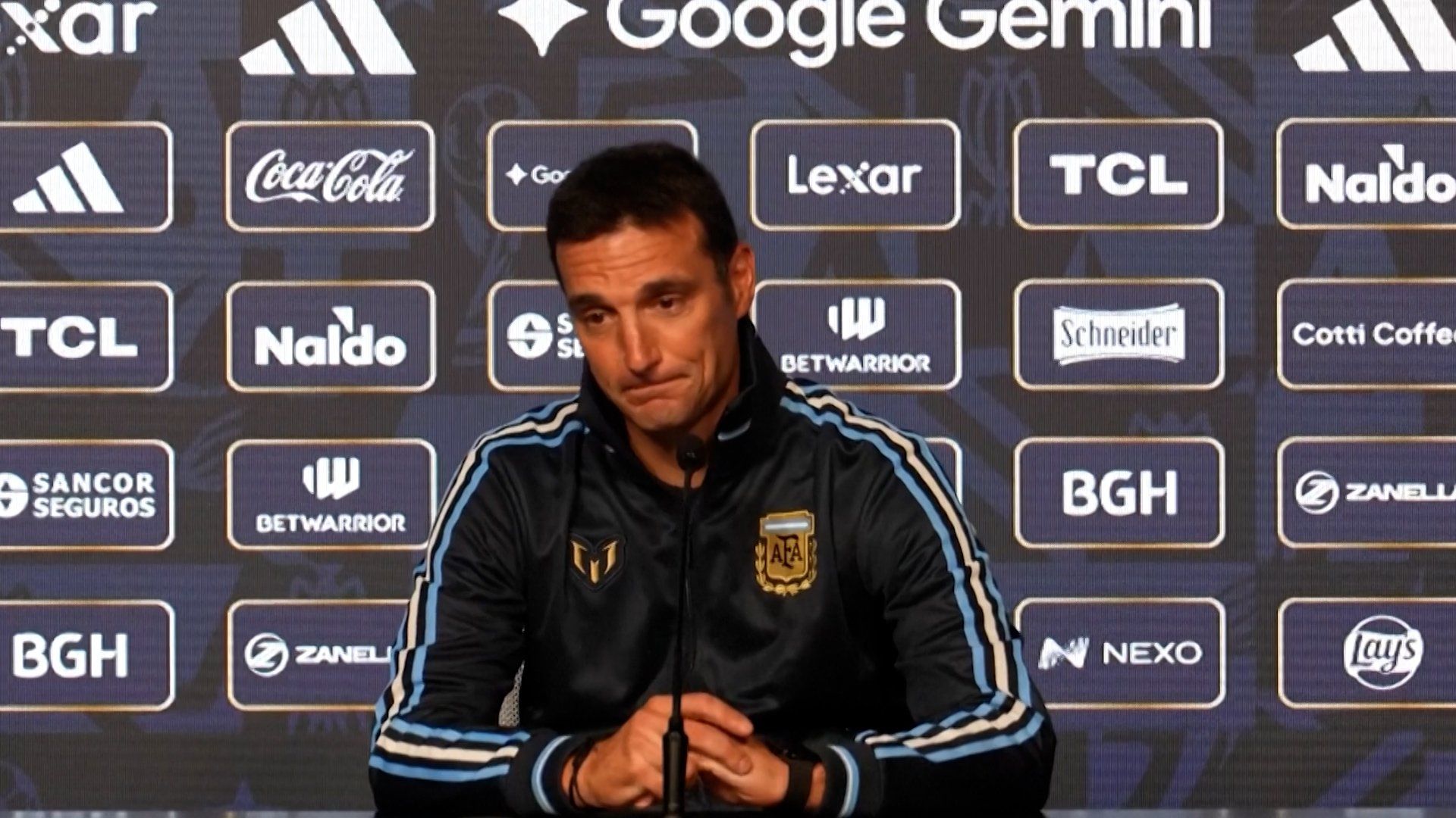 Scaloni bids emotional farewell to retiring Messi