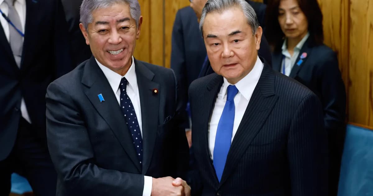 Diplomat China Angkat Isu Taiwan Dengan Bekas Menteri Luar Jepun