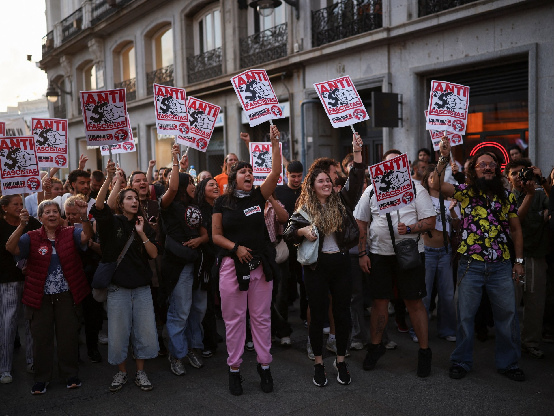 Spain housing bill defeat sparks protests, dissolution speculation