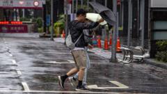 Typhoon Champi batters Taiwan, cancelling hundreds of flights