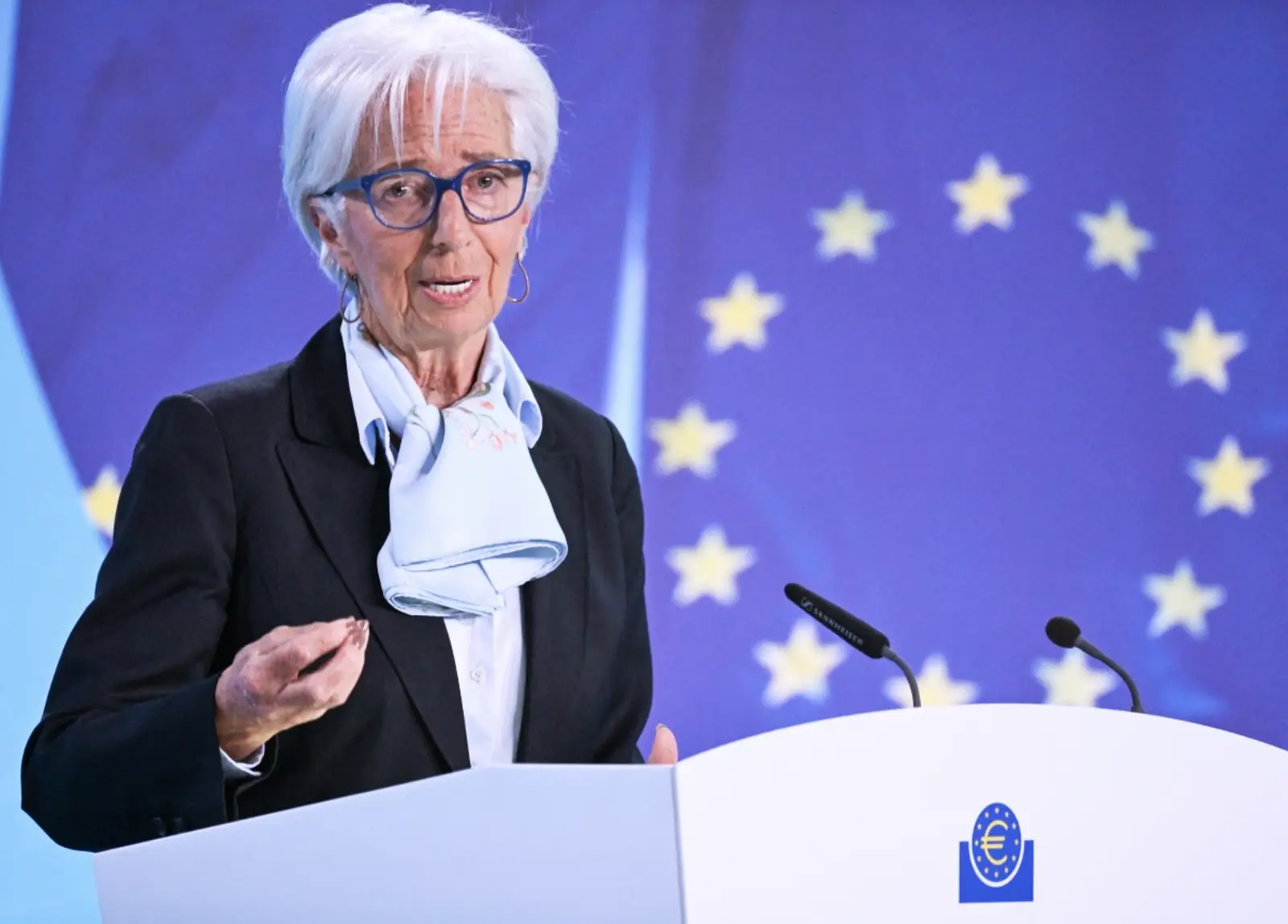 Presiden ECB Lagarde Berundur di Tengah Cabaran Ekonomi Eropah yang Meningkat