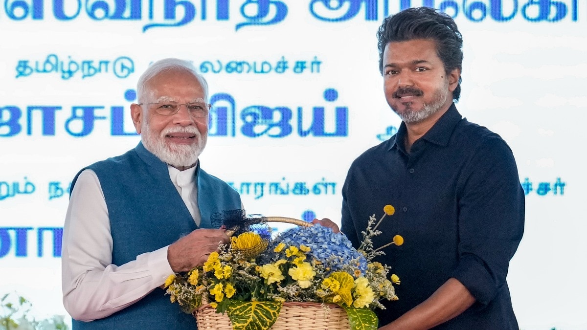 Tamil Nadu CM Raises Infrastructure Demands in Modi Meeting