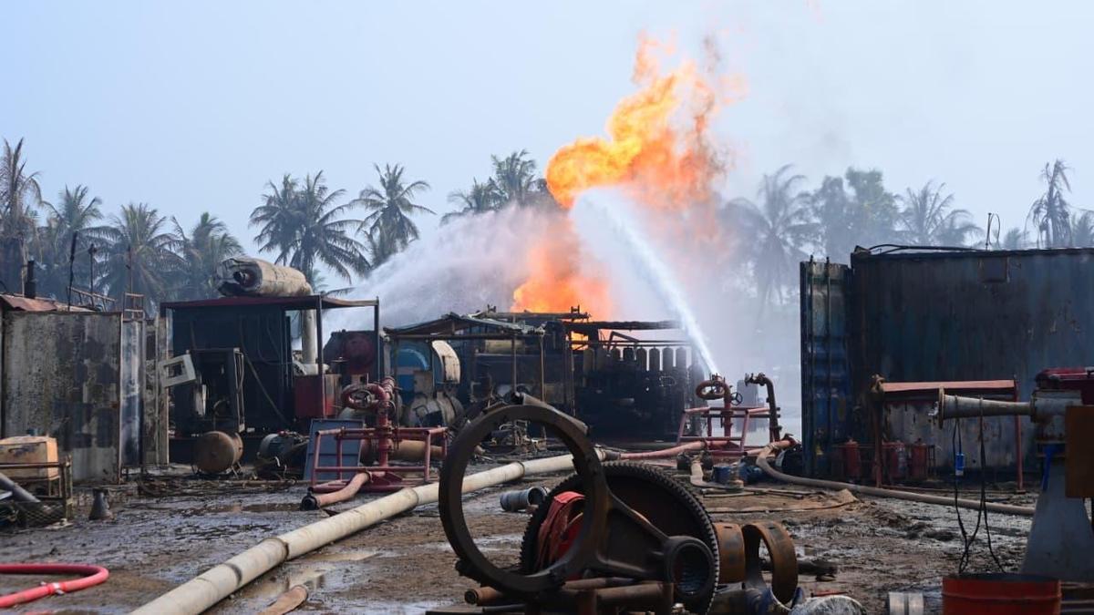 ONGC battles natural gas leak from Andhra pipeline