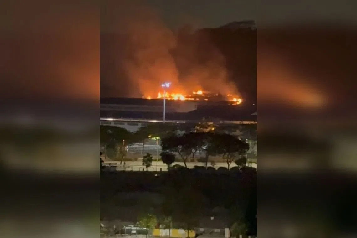 Large vegetation fire breaks out near Gali Batu MRT Depot in Sungei Kadut