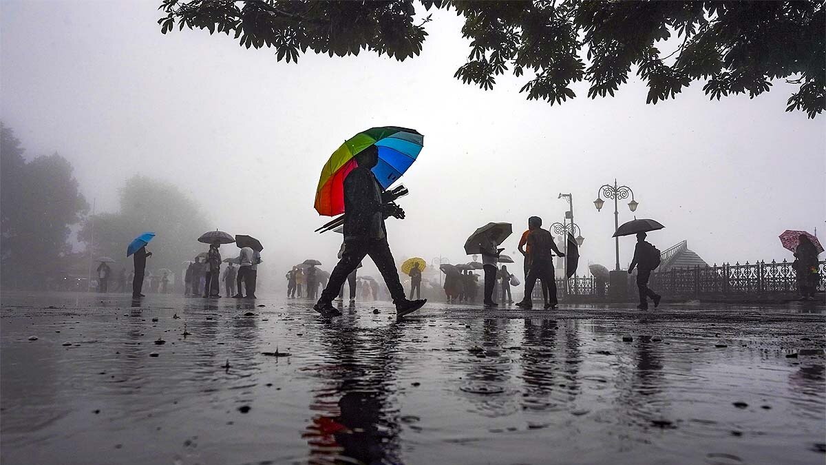 India braces for heavy monsoon rains, strong winds through August 31