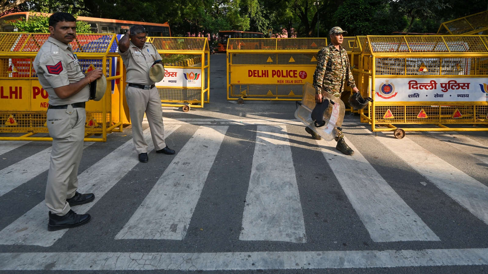 Delhi Police insists Congress protest permission remains valid