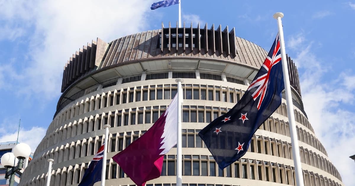 New Zealand Parliament Breaks Before Closely Contested Election