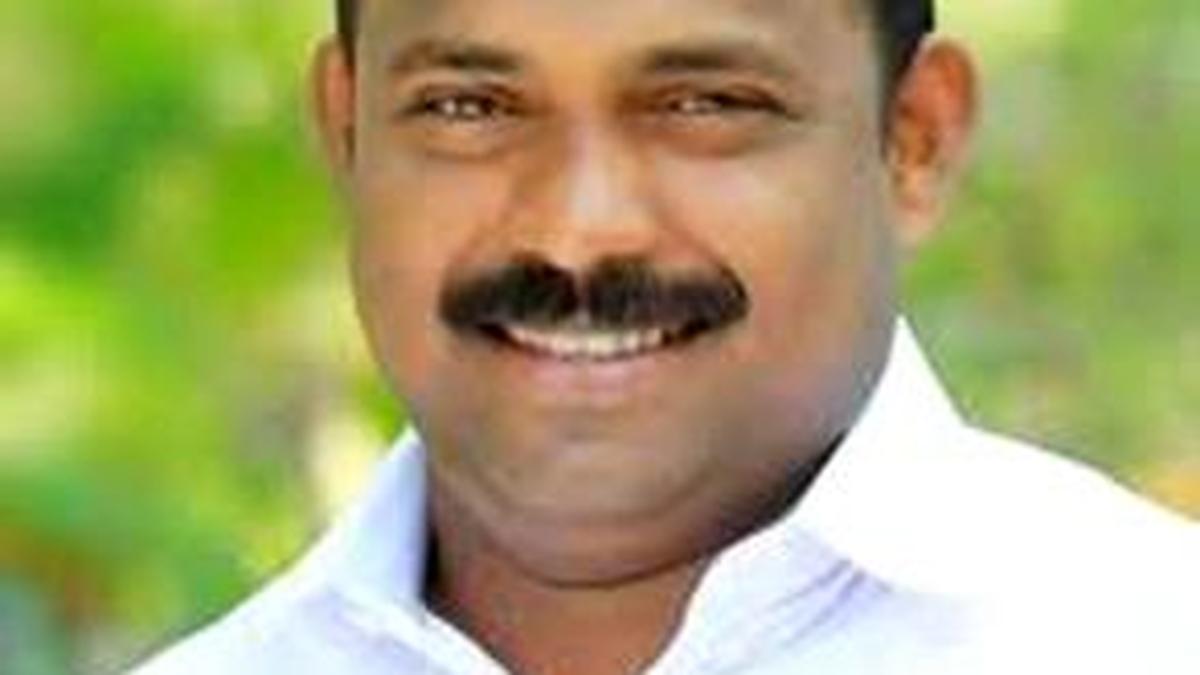 BJP workers stage black flag protest against Kerala Excise Minister