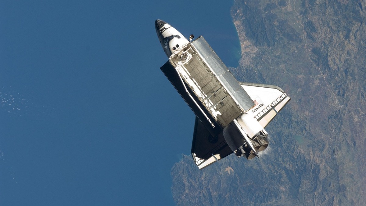 Chinese travel agency offers brief space tourism trips for $8.4 million