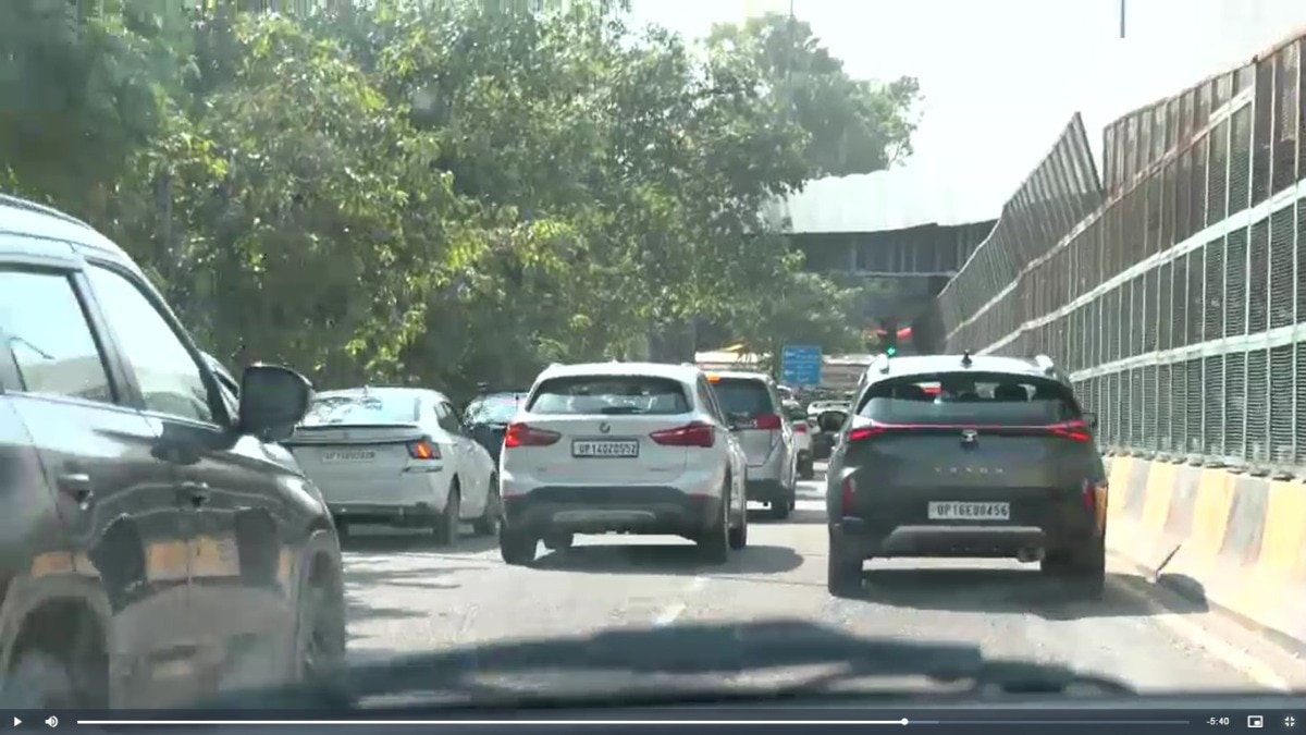 Delhi's Barapulla Flyover Phase-3 Plagued by Severe Congestion Within Days