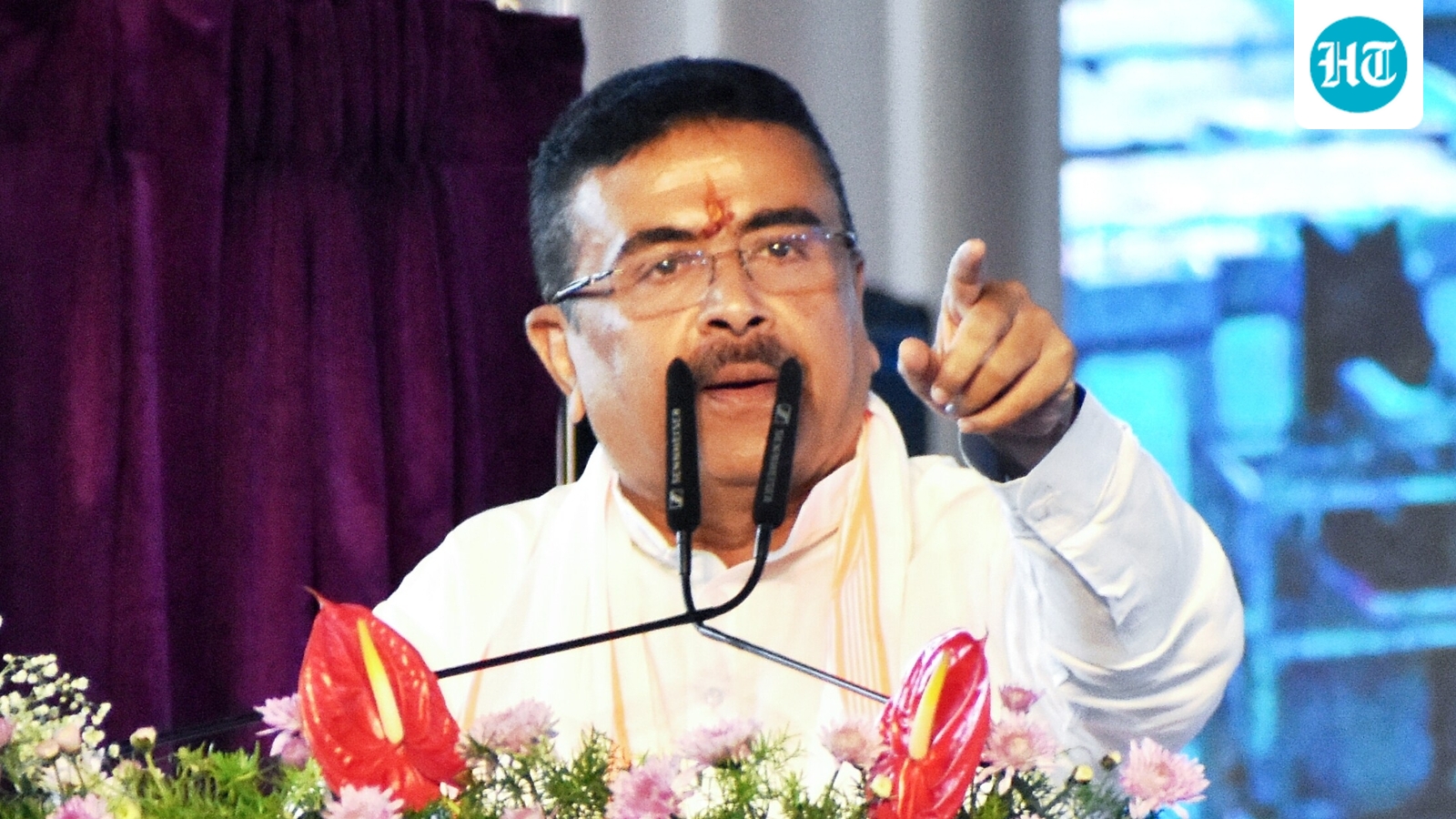Bengal Leader Launches Political Attack on Judicial Body, Backs PM