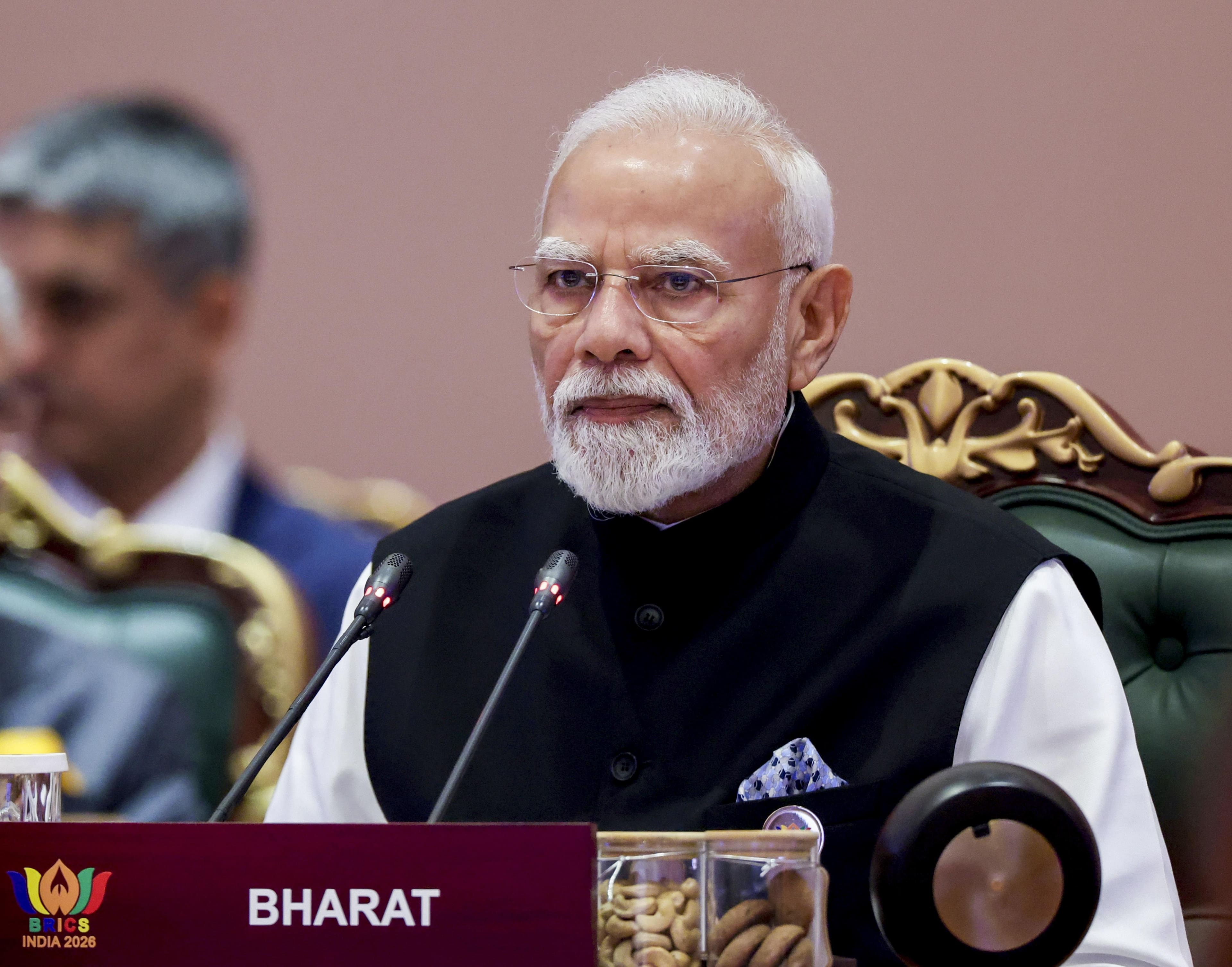 Modi extends Vijayadashami wishes, calls for renewed strength and prosperity