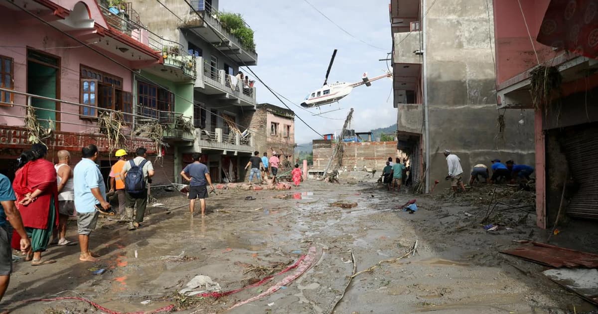Lebih 1,000 orang hilang dalam banjir Himalaya di Nepal dan China
