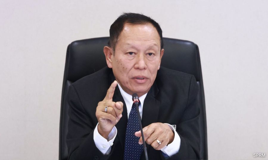 SPRM beri Azeez dan keluarga sebulan isytihar aset