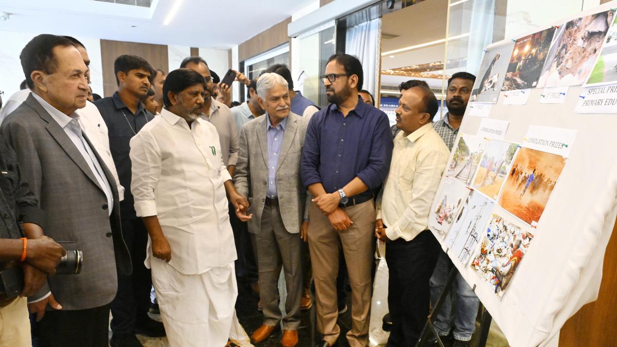 Journalism must hold power accountable, create informed citizens: Bhatti