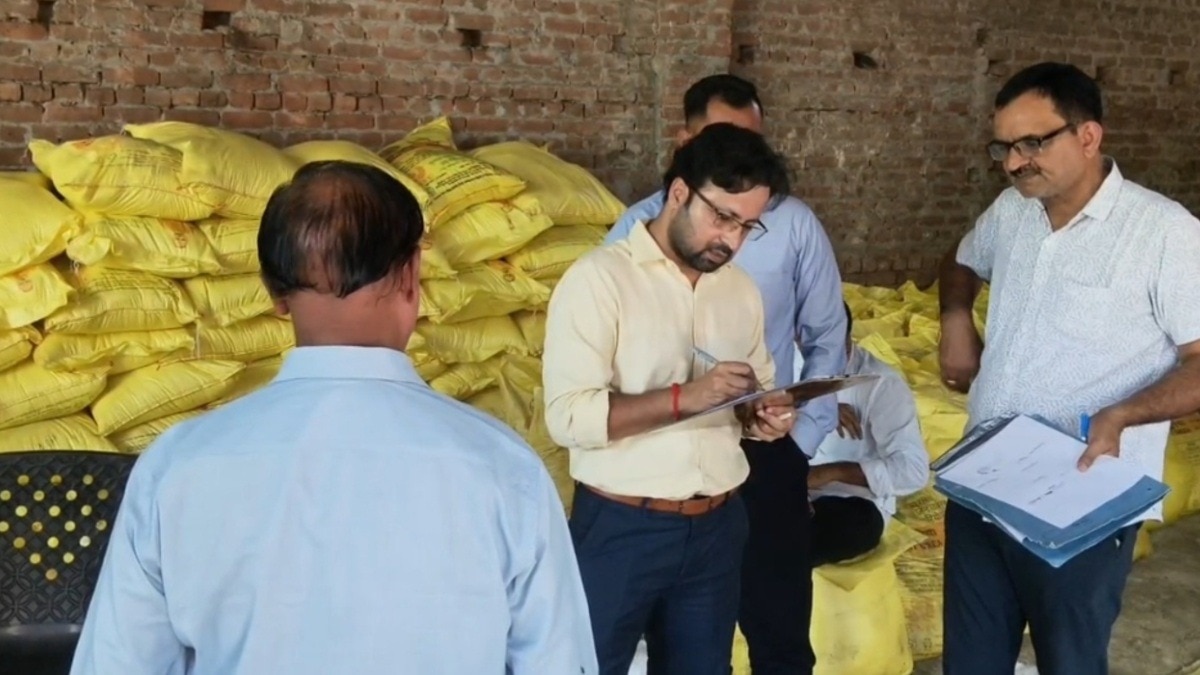 Illegal urea mill busted in Uttar Pradesh for poultry feed adulteration