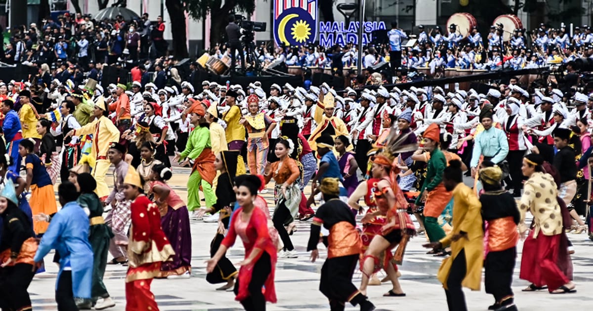 Merdeka Sejati: Kebebasan daripada Perpecahan dan Ketergantungan