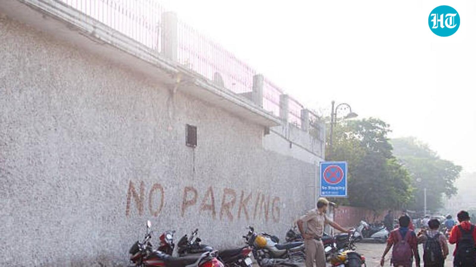 दिल्ली में 24 घंटे से ज्यादा पार्किंग पर होगा जुर्माना और टोइंग