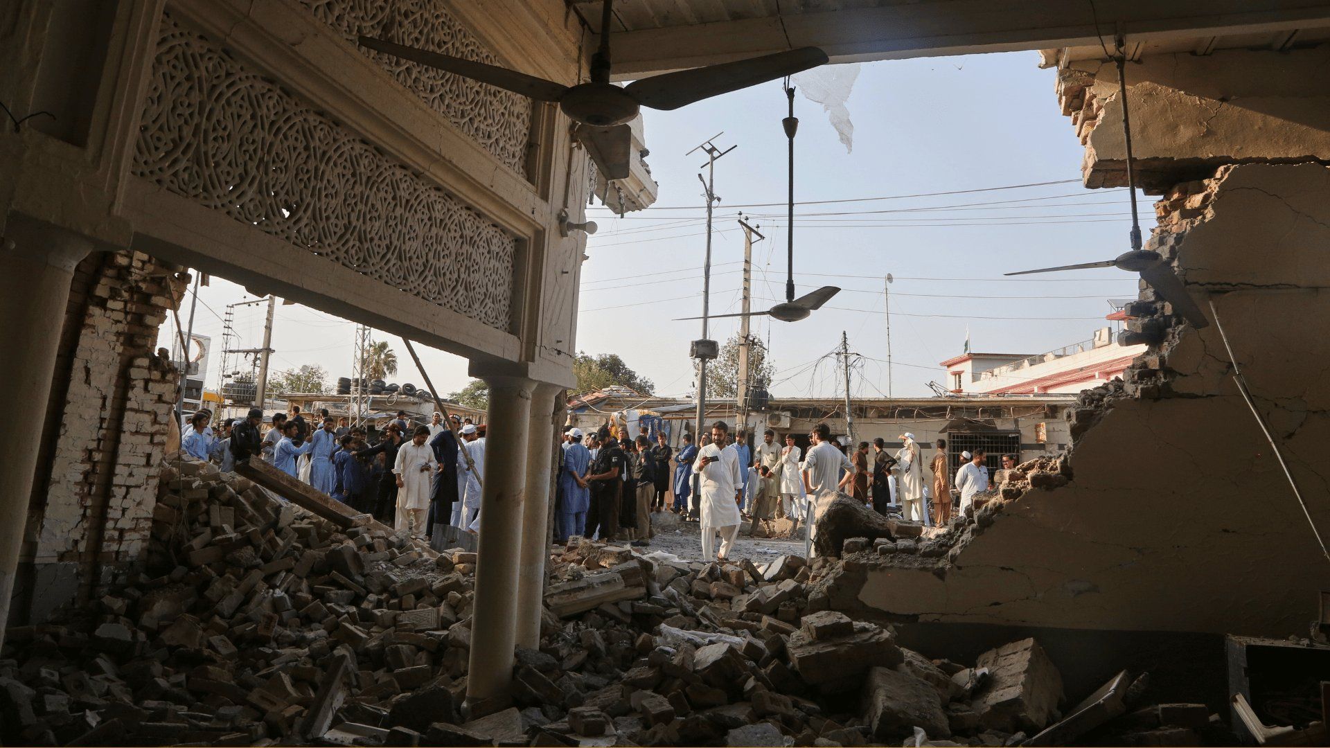 Pakistan struggles to contain wave of militant bombings in northwest