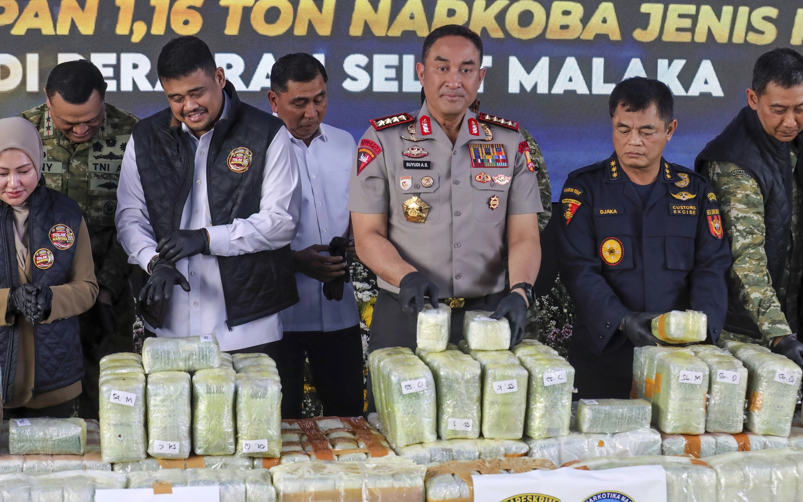 Indonesia sita 1.16 tan ketamin dan tutup makmal dadah gelap dalam operasi besar