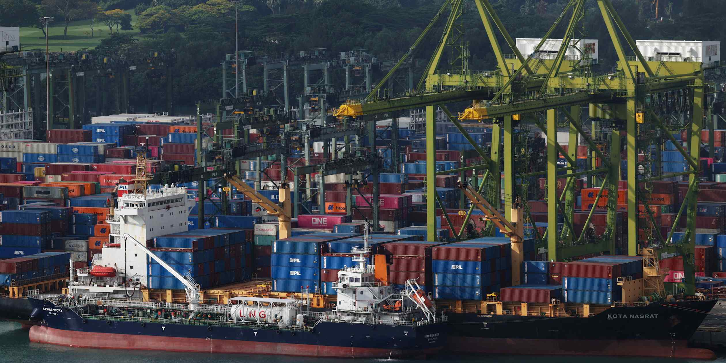 Singapore economy expands 5.4% in third quarter amid AI demand