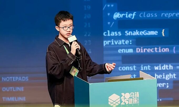 Teenage Chinese coder gains viral fame after hackathon victories