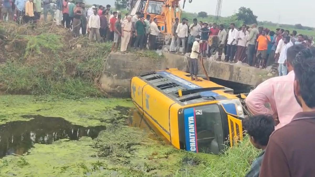 School bus overturns into canal in Andhra Pradesh; six students hurt