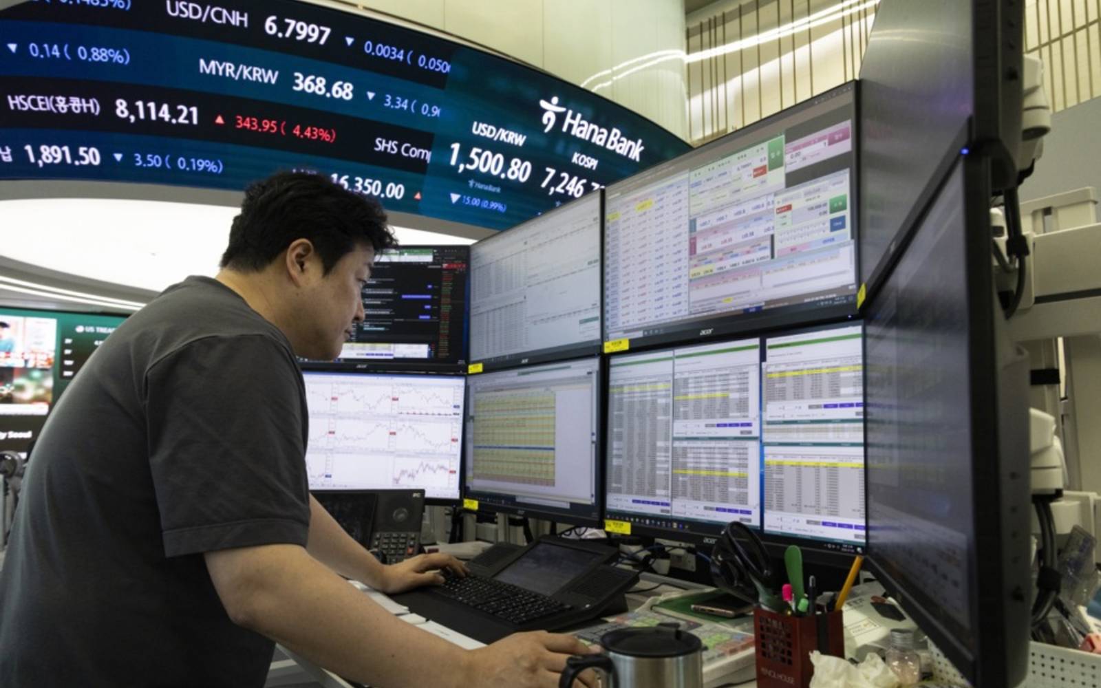 Saham Asia merosot setelah Alphabet gagal capai jangkaan pendapatan