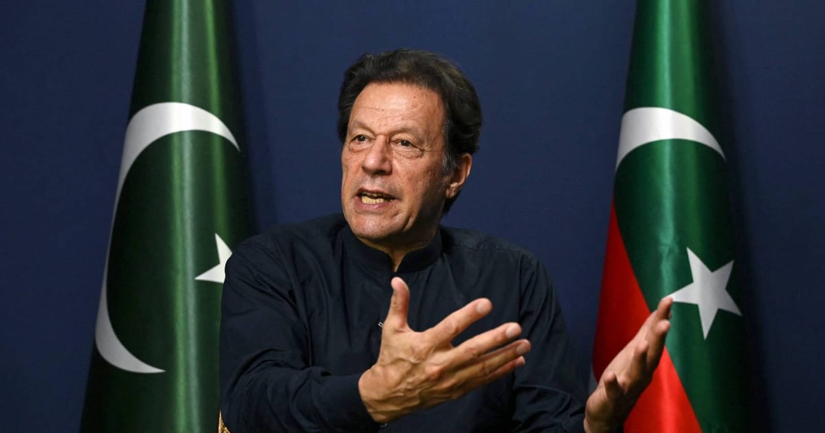 Cricket Legends Urge Pakistan to Ensure Khan Receives Proper Medical Care