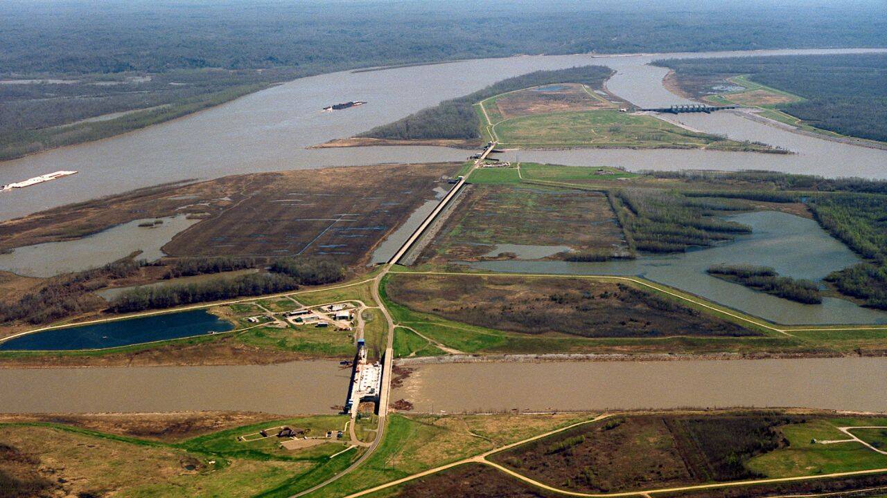 US levee system blamed for massive Louisiana coastal erosion