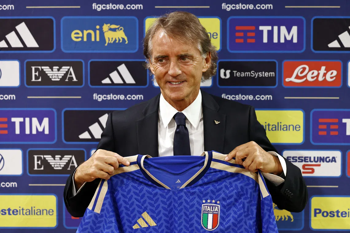 Mancini overhauls Italy squad with nine new faces for Nations League