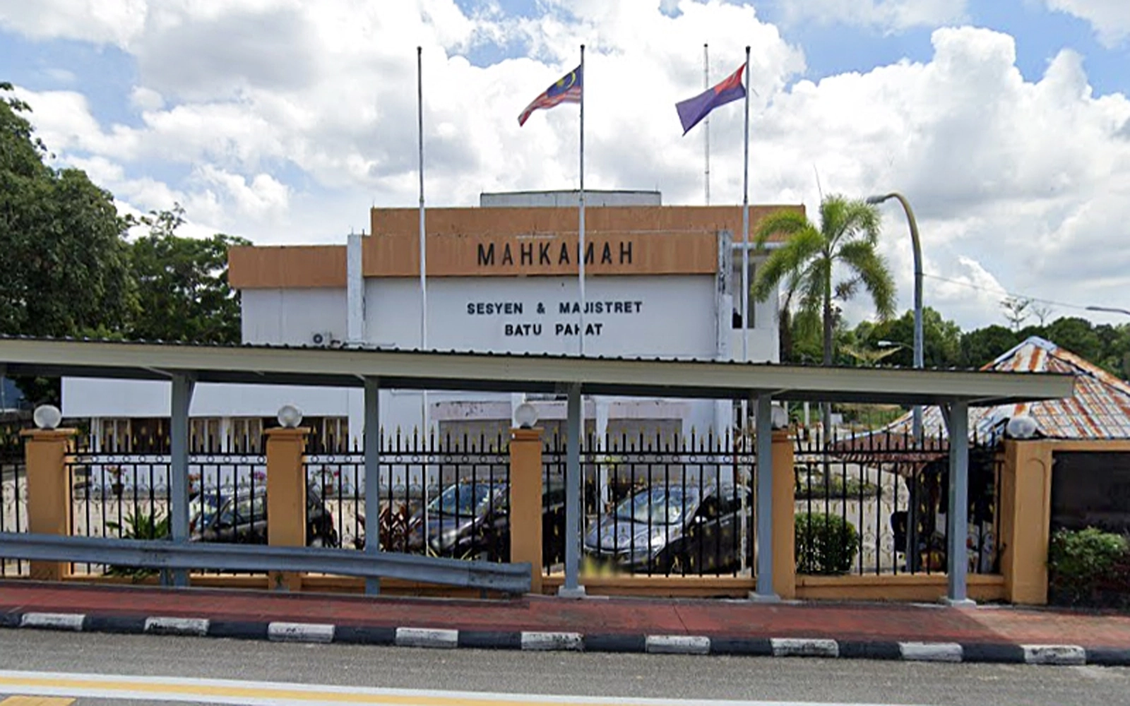 Pekerja ladang sawit dipenjarakan sembilan bulan kerana ugutan dengan parang