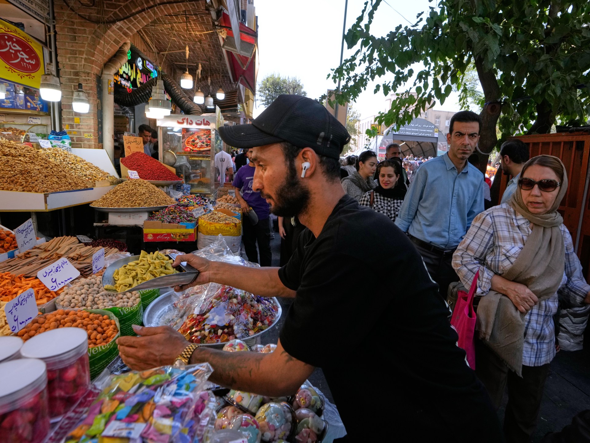 US secondary sanctions strategy targets Iran's trading partners