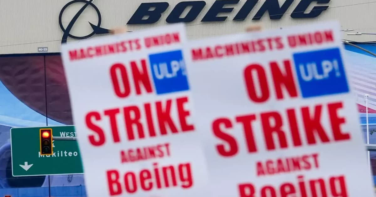 Boeing engineers approve contract deal, strike action averted