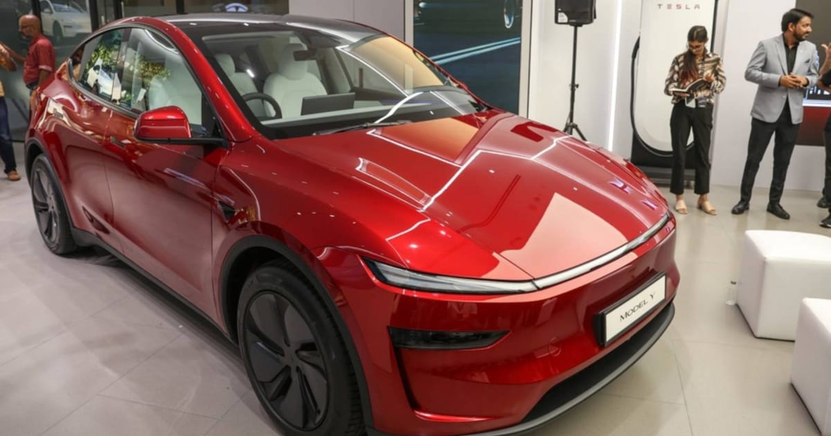 Slovakia Bersedia Lulus Teknologi Kenderaan Autonomi Tesla