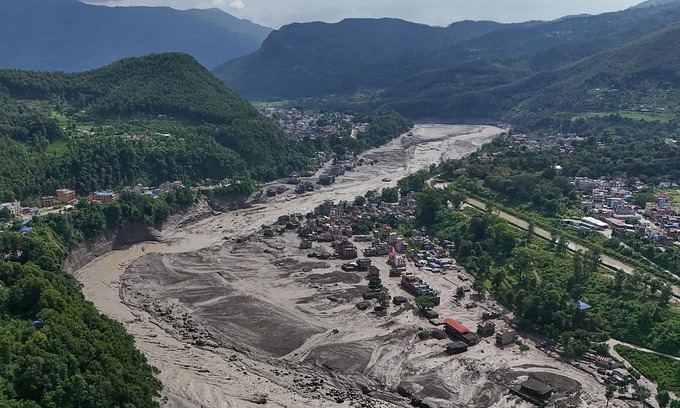 Climate change heightened risk in deadly Nepal Himalayan flood