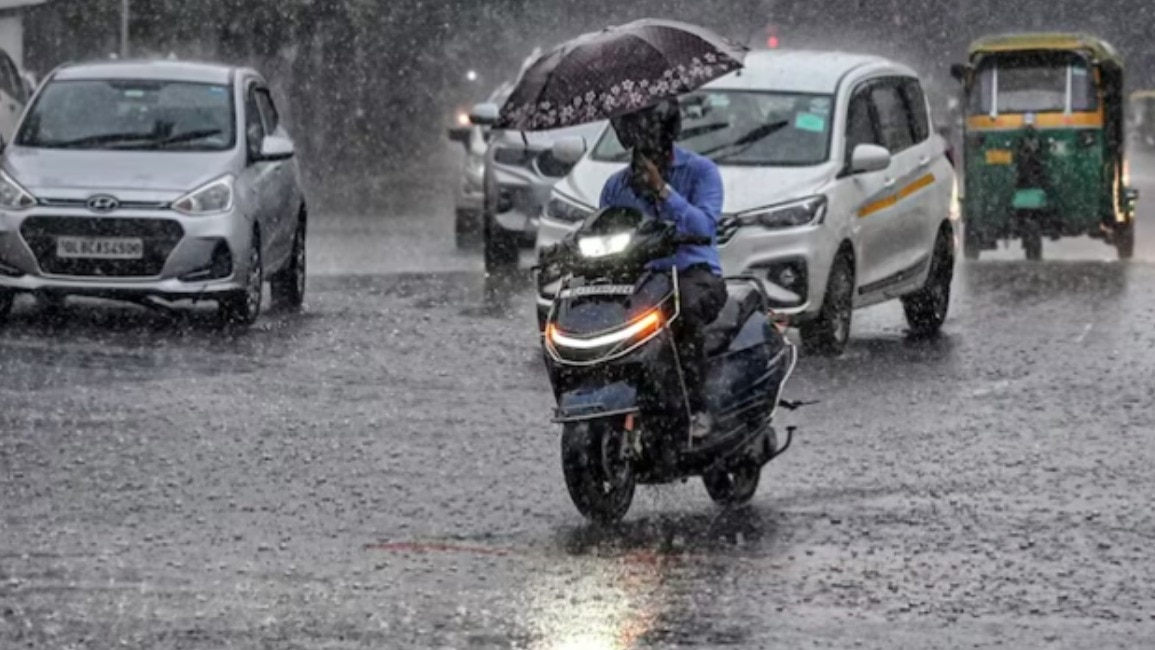 Deep depression to bring heavy rainfall across 10 Indian states