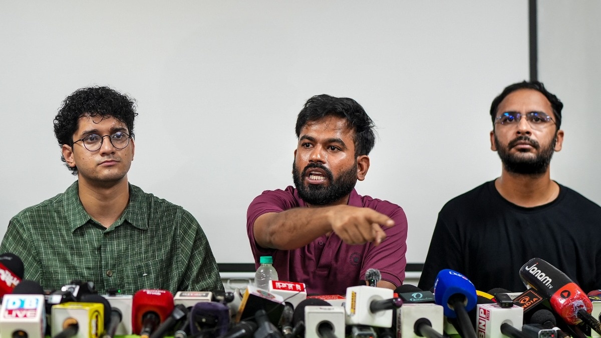 हत्या दोषी को राहत मिली, नेताओं की हिरासत जारी: मुख्य न्यायाधीश