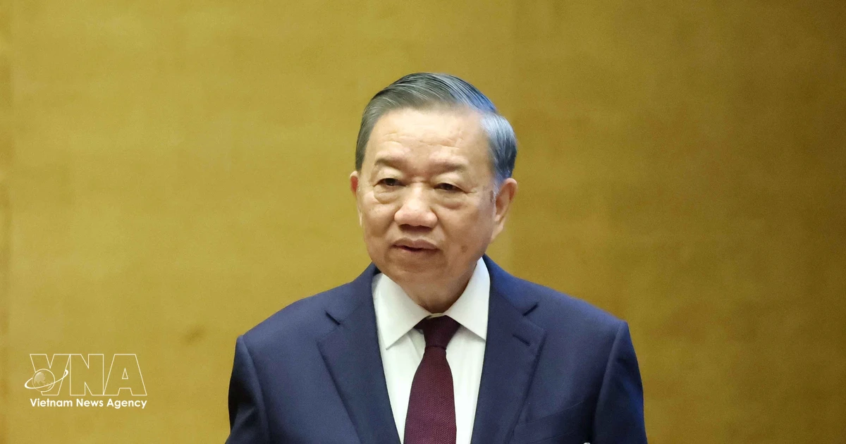 Vietnam's leadership urges policy reforms to boost economic competitiveness