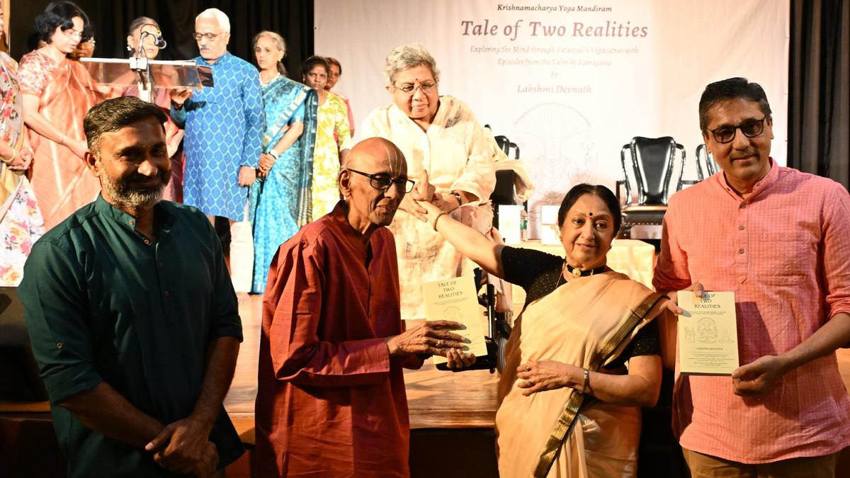रामायण और योगसूत्र पर नई किताब का विमोचन