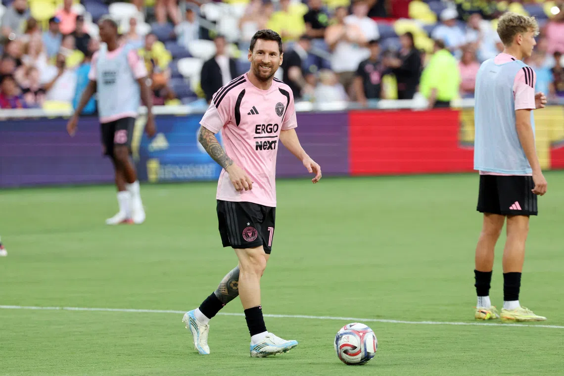 Messi scores first goal since father's death in August