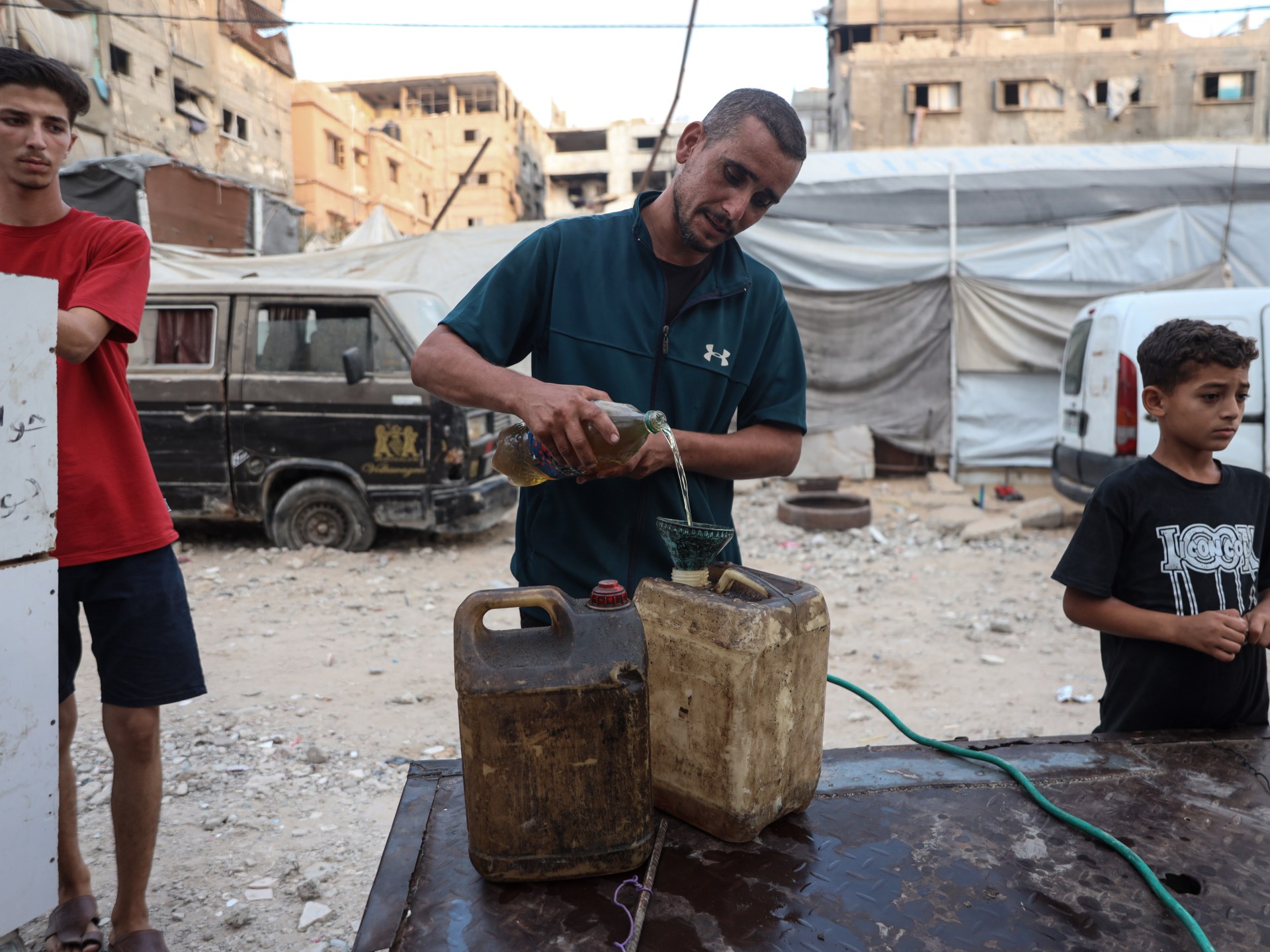 Gaza's Power Crisis Forces Palestinians to Rent Generators by the Hour