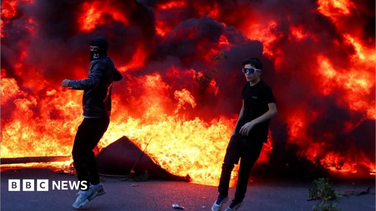 Albanian student protests escalate as demonstrators torch government offices