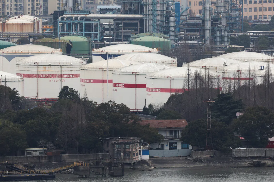 Sinopec swings to profit growth despite Middle East tensions