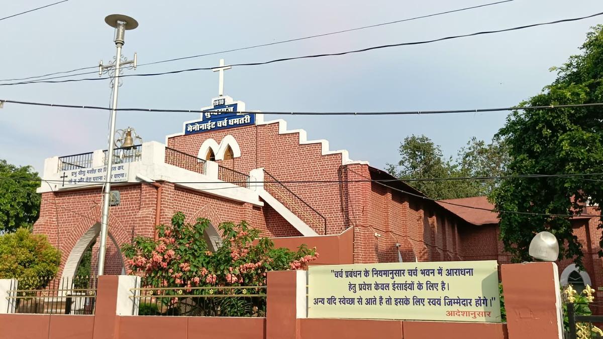 छत्तीसगढ़ में धर्मांतरण कानून लागू, चर्चों में 'अपने जोखिम पर प्रवेश' की चेतावनी