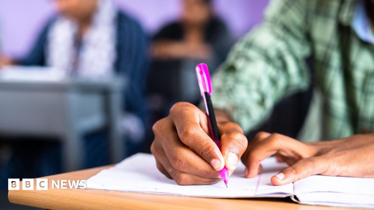 India's Centralised Exam System Under Fire Amid Widespread Fraud