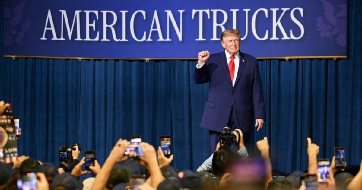 Trump steps up midterm campaign push as Republicans navigate uncertain races