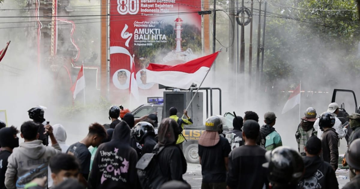 Indonesia ketatkan keselamatan ketika pelajar berkumpul satu tahun selepas rusuhan tragis