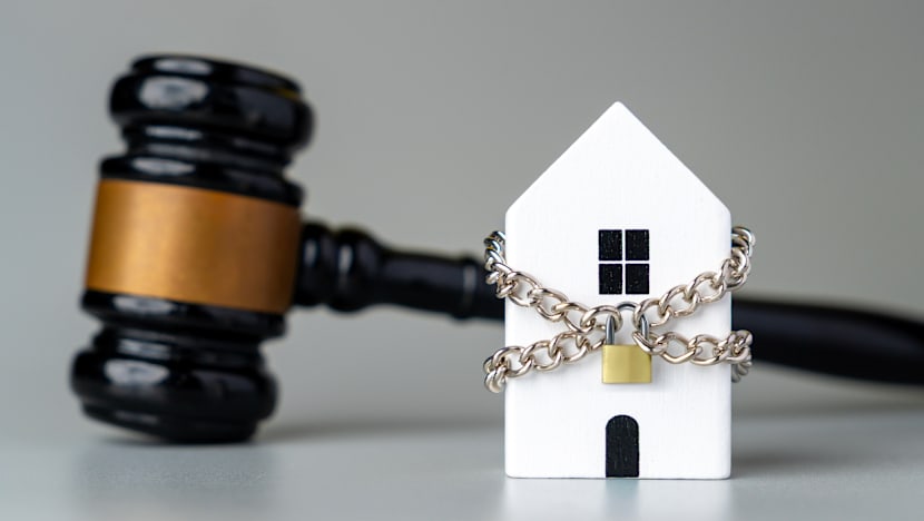 Landlord ordered to pay costs after caught taking online course during trial
